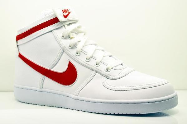 Nike 2025 vandal white